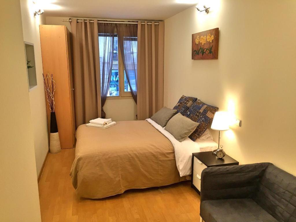 Guest House Barcelona Bruc Esterno foto