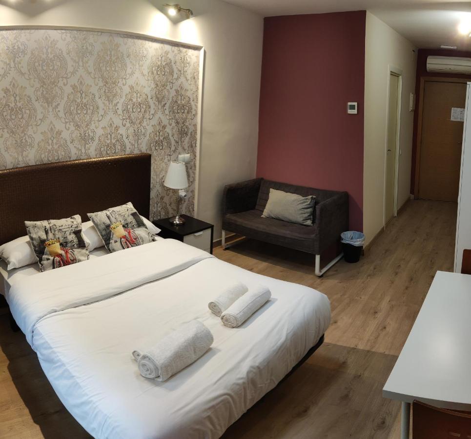 Guest House Barcelona Bruc Esterno foto