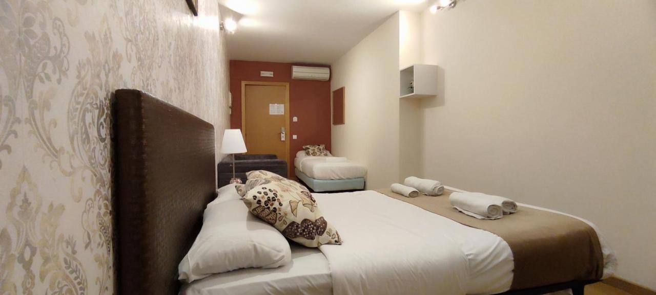 Guest House Barcelona Bruc Esterno foto